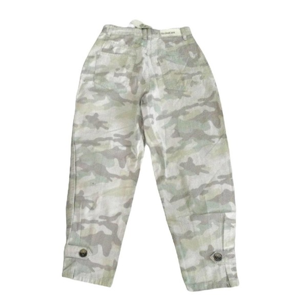 Bershka Womens Slouchy Cargo Pants Ankle High Camouflage Size 36 - Picture 4 of 9